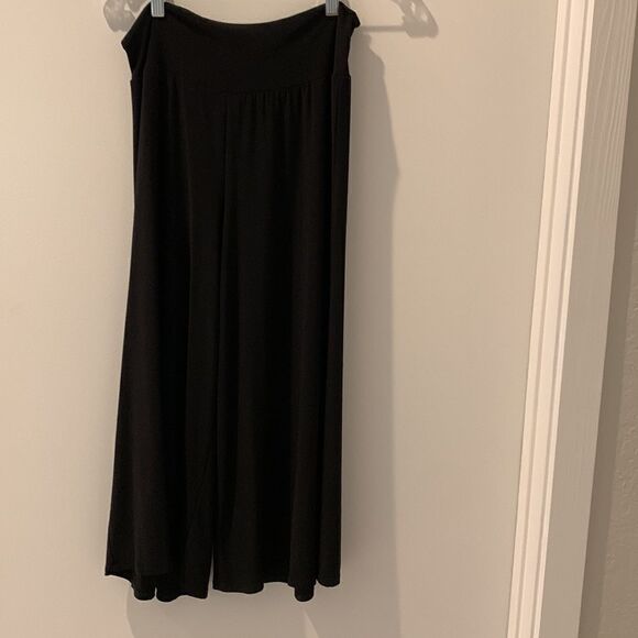 Robbie Bee Black Two-Piece Set - Picture 7 of 10